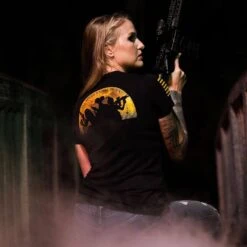 Women's Hold And Focus V-Neck - Black